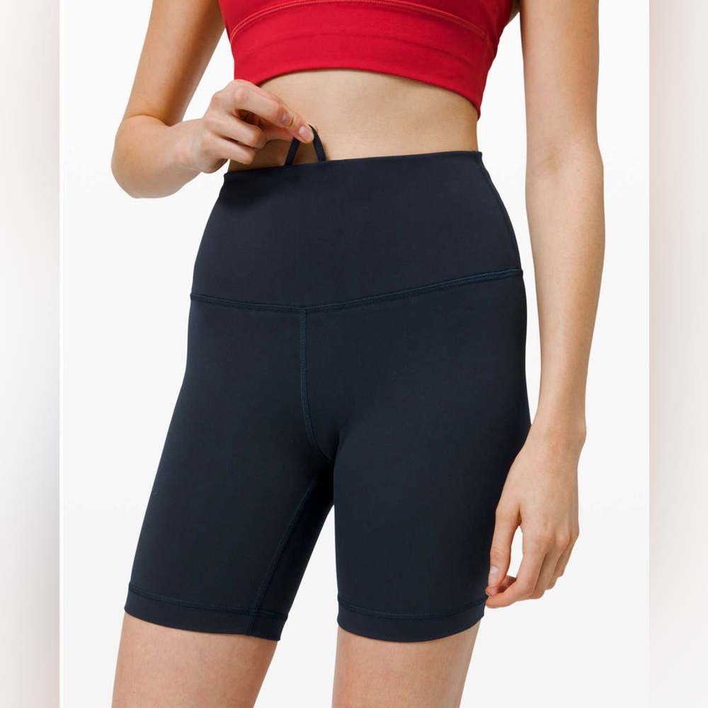 lululemon Wunder Train HR Short 6", sz 6, True Navy - Like New